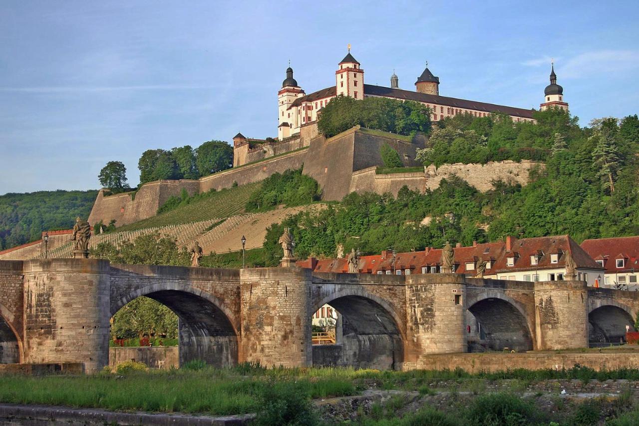 Central & Lovely - For Up To 6 Persons Würzburg Exterior foto